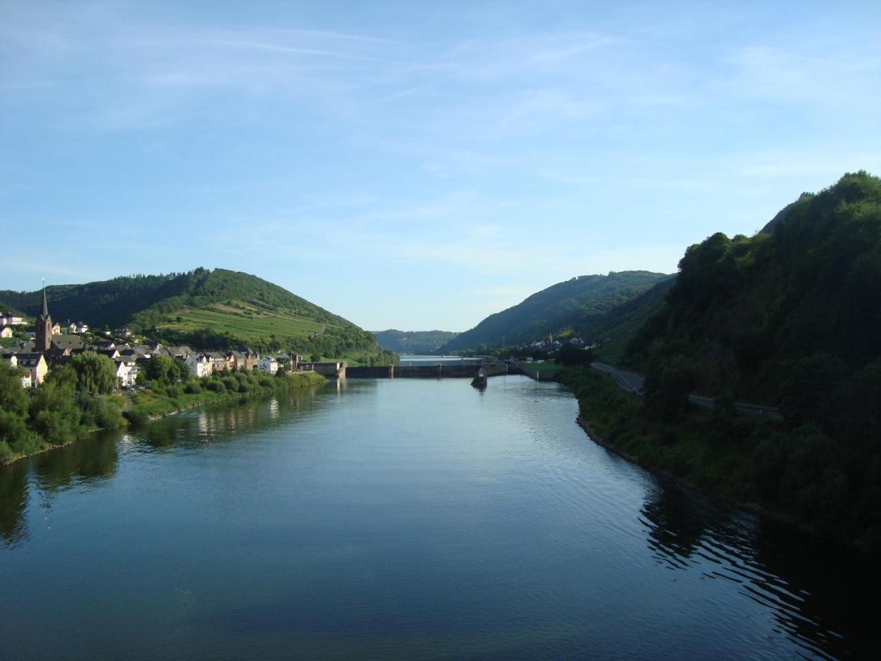 Residenz Moselstausee Sankt Aldegund Exterior foto